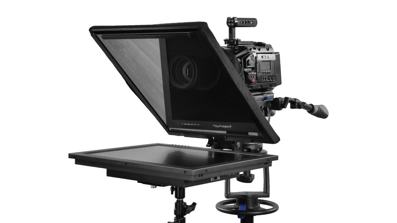 Q-Gear Pro 17" FreeStand Teleprompter With 17" 400 NIT Regularr Reversing 3G-SDI HDMI Monitor, 4 Pin XLR Locking Power Side Input, 65/35 Optical Quality Glass And Free Telescroll Software