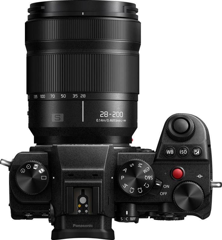 Panasonic Lumix S5D with S-R28200 F/4-7.1 KIT
