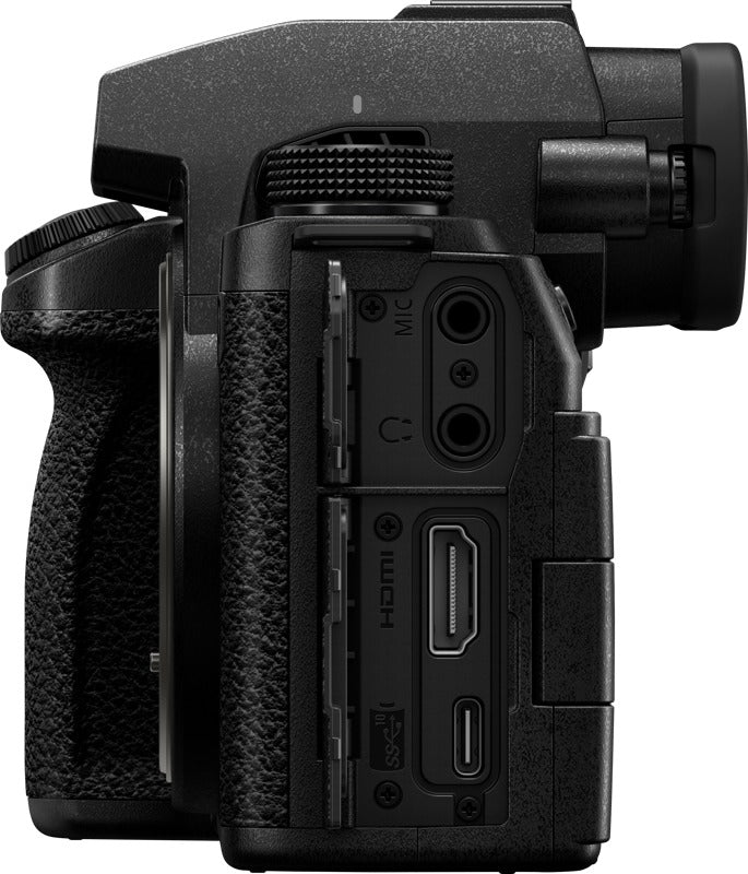 Panasonic Lumix S5M2X body