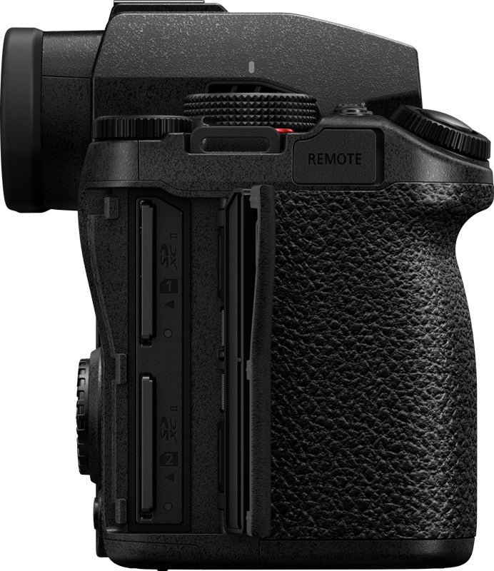 Panasonic Lumix S5M2X body