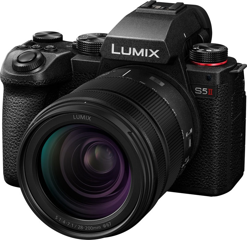 Panasonic Lumix S 28-200mm F/4-7.1 Macro