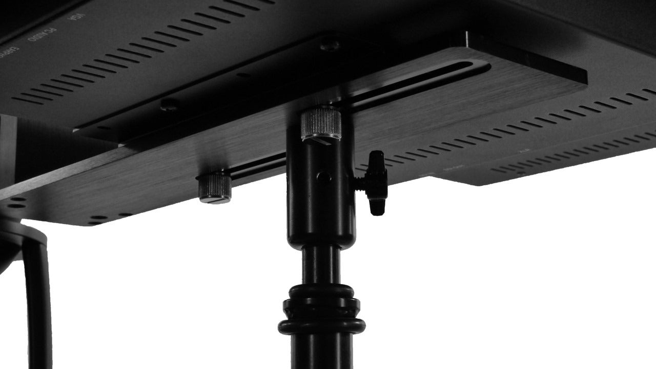 Q-Gear Pro 17" FreeStand Teleprompter With 17" 400 NIT Regularr Reversing 3G-SDI HDMI Monitor, 4 Pin XLR Locking Power Side Input, 65/35 Optical Quality Glass And Free Telescroll Software