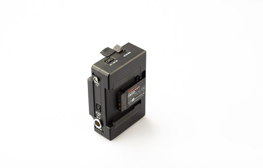 SWIT KA-B30B | High load with multi-sockets Hot-Swap Plate, for 28V B-mount battery to B-mount devices