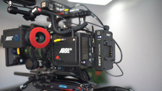 SWIT KA-R30B | High load with multi-sockets Hot-Swap Adaptor, for 28V B-Mount battery to ARRI ALEXA Mini or Mini LF