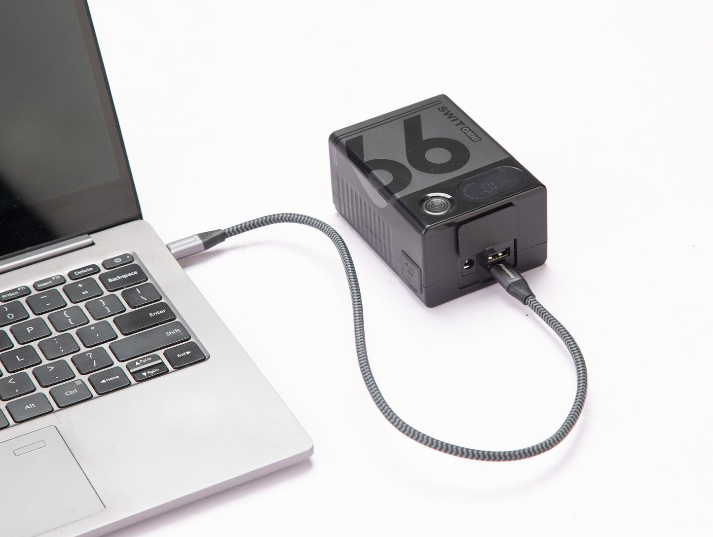SWIT OMNI-99S | 99Wh 150W-high-load Professional Mini Battery with USB-C for laptop, and LCD Display/D-tap/DC-8V/USB-A, V-Mount, also ideal for long term use or high power draw lights