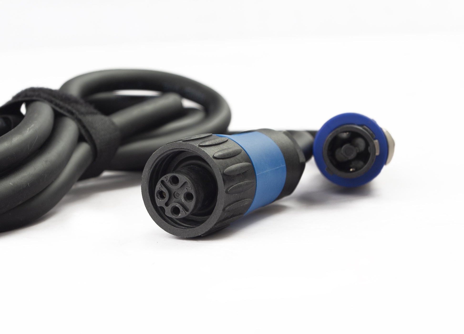 SWIT PA-708 | SPEAKON-NL4FX to Ecomate 4-pin female Cable, 2m, for Creamsource Vortex